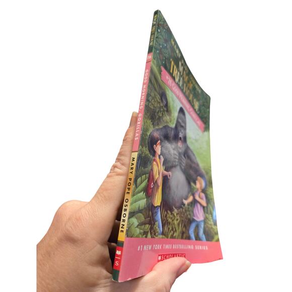 Magic Tree House #26 Good Morning, Gorillas Mary Pope Osborne Scholastic - Picture 4 of 7